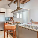 Guesthost - Exclusive Corso Italia Penthouse * Pisa