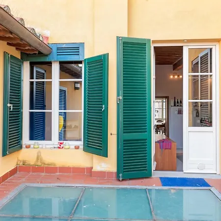Guesthost - Exclusive Corso Italia Penthouse * Pisa