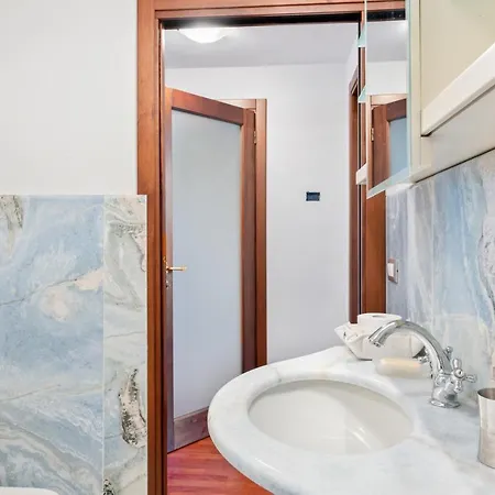 Exclusive Corso Italia Penthouse Apartment Pisa