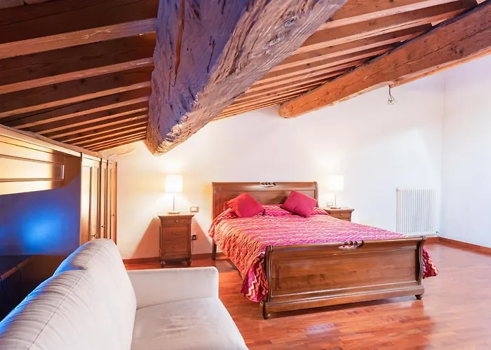 Guesthost - Exclusive Corso Italia Penthouse