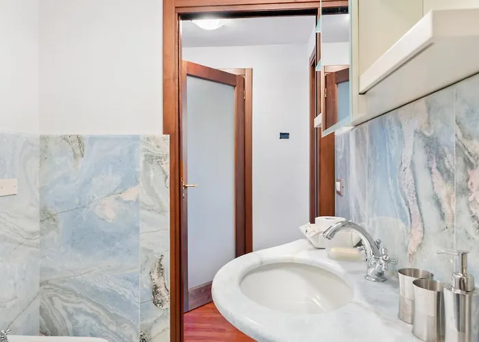 Guesthost - Exclusive Corso Italia Penthouse Apartman Pisa