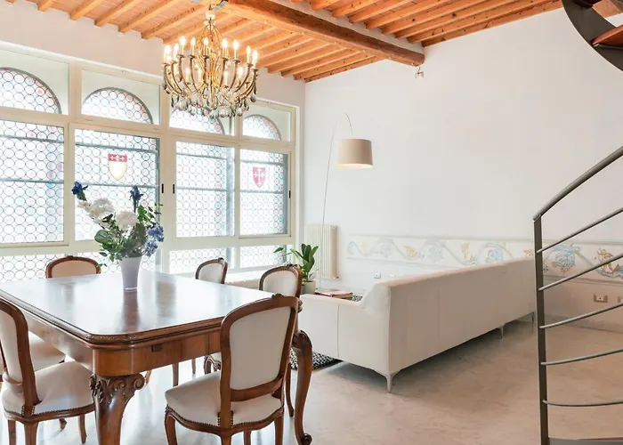Guesthost - Exclusive Corso Italia Penthouse *